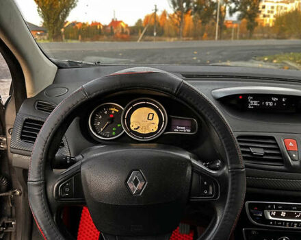 Коричневый Рено Меган, объемом двигателя 1.5 л и пробегом 275 тыс. км за 4999 $, фото 24 на Automoto.ua