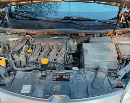 Коричневый Рено Меган, объемом двигателя 1.6 л и пробегом 213 тыс. км за 6500 $, фото 12 на Automoto.ua