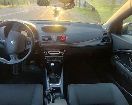 Коричневый Рено Меган, объемом двигателя 1.6 л и пробегом 213 тыс. км за 6500 $, фото 23 на Automoto.ua