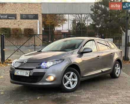 Коричневый Рено Меган, объемом двигателя 1.5 л и пробегом 275 тыс. км за 4999 $, фото 1 на Automoto.ua