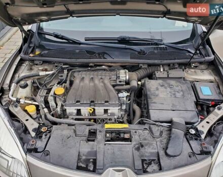 Коричневый Рено Меган, объемом двигателя 2 л и пробегом 176 тыс. км за 6900 $, фото 8 на Automoto.ua