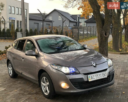 Коричневый Рено Меган, объемом двигателя 1.5 л и пробегом 275 тыс. км за 4999 $, фото 7 на Automoto.ua