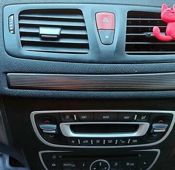 Коричневый Рено Меган, объемом двигателя 1.6 л и пробегом 213 тыс. км за 6500 $, фото 13 на Automoto.ua