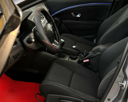 Коричневый Рено Меган, объемом двигателя 1.5 л и пробегом 275 тыс. км за 4999 $, фото 22 на Automoto.ua