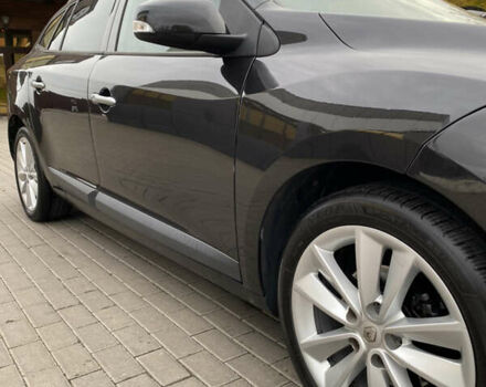 Коричневый Рено Меган, объемом двигателя 1.9 л и пробегом 268 тыс. км за 7600 $, фото 14 на Automoto.ua