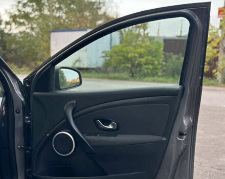 Коричневый Рено Меган, объемом двигателя 1.6 л и пробегом 210 тыс. км за 7700 $, фото 15 на Automoto.ua