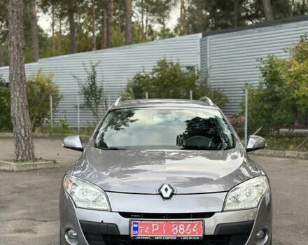 Коричневый Рено Меган, объемом двигателя 1.6 л и пробегом 210 тыс. км за 7700 $, фото 2 на Automoto.ua