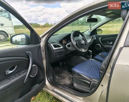 Коричневый Рено Меган, объемом двигателя 2 л и пробегом 192 тыс. км за 7200 $, фото 4 на Automoto.ua