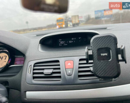 Коричневый Рено Меган, объемом двигателя 1.5 л и пробегом 259 тыс. км за 5899 $, фото 10 на Automoto.ua