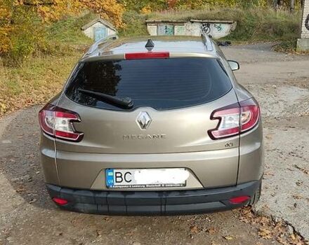 Коричневый Рено Меган, объемом двигателя 1.9 л и пробегом 334 тыс. км за 5799 $, фото 1 на Automoto.ua