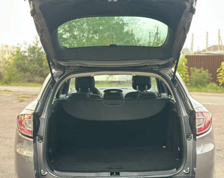 Коричневый Рено Меган, объемом двигателя 1.6 л и пробегом 210 тыс. км за 7700 $, фото 17 на Automoto.ua