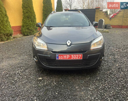 Коричневый Рено Меган, объемом двигателя 1.5 л и пробегом 222 тыс. км за 6999 $, фото 1 на Automoto.ua