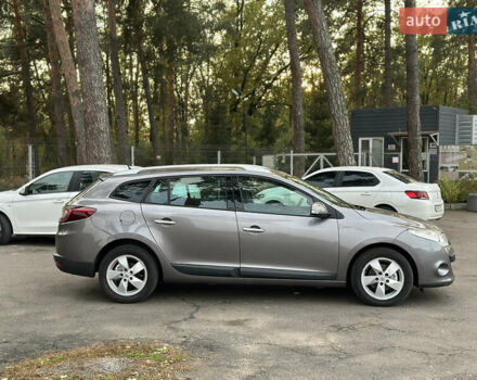 Коричневый Рено Меган, объемом двигателя 1.6 л и пробегом 210 тыс. км за 7700 $, фото 6 на Automoto.ua