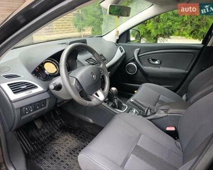 Коричневый Рено Меган, объемом двигателя 1.6 л и пробегом 224 тыс. км за 7500 $, фото 18 на Automoto.ua