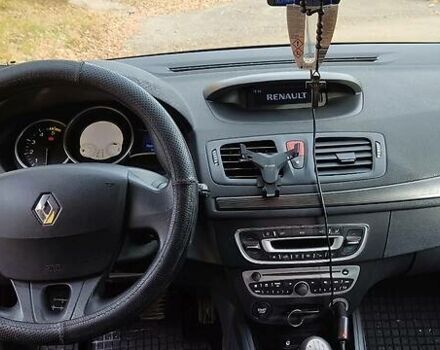 Коричневый Рено Меган, объемом двигателя 1.9 л и пробегом 334 тыс. км за 5799 $, фото 3 на Automoto.ua