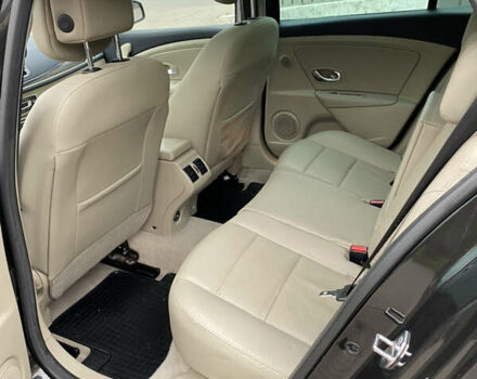 Коричневый Рено Меган, объемом двигателя 1.9 л и пробегом 268 тыс. км за 7600 $, фото 24 на Automoto.ua