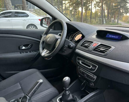 Коричневый Рено Меган, объемом двигателя 1.6 л и пробегом 210 тыс. км за 7700 $, фото 24 на Automoto.ua