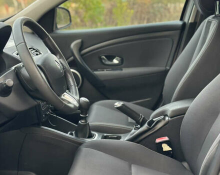 Коричневый Рено Меган, объемом двигателя 1.6 л и пробегом 210 тыс. км за 7700 $, фото 19 на Automoto.ua