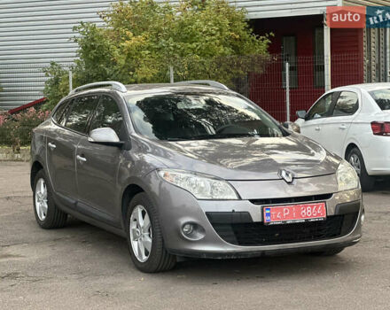 Коричневый Рено Меган, объемом двигателя 1.6 л и пробегом 210 тыс. км за 7700 $, фото 13 на Automoto.ua