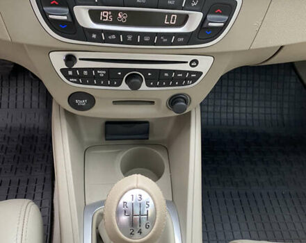 Коричневый Рено Меган, объемом двигателя 1.9 л и пробегом 268 тыс. км за 7600 $, фото 31 на Automoto.ua