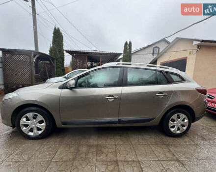 Коричневый Рено Меган, объемом двигателя 1.6 л и пробегом 134 тыс. км за 7499 $, фото 1 на Automoto.ua