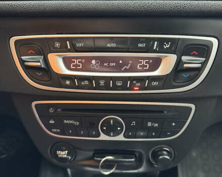 Коричневый Рено Меган, объемом двигателя 1.6 л и пробегом 134 тыс. км за 7499 $, фото 12 на Automoto.ua