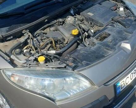 Коричневый Рено Меган, объемом двигателя 1.5 л и пробегом 256 тыс. км за 7600 $, фото 9 на Automoto.ua