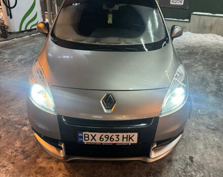 Коричневий Рено Меган, об'ємом двигуна 1.46 л та пробігом 248 тис. км за 7350 $, фото 6 на Automoto.ua