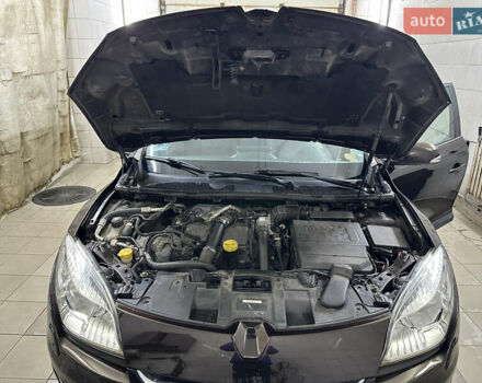 Коричневый Рено Меган, объемом двигателя 1.46 л и пробегом 248 тыс. км за 7250 $, фото 22 на Automoto.ua