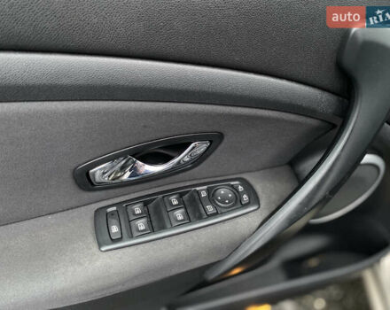 Коричневий Рено Меган, об'ємом двигуна 1.46 л та пробігом 314 тис. км за 8300 $, фото 54 на Automoto.ua