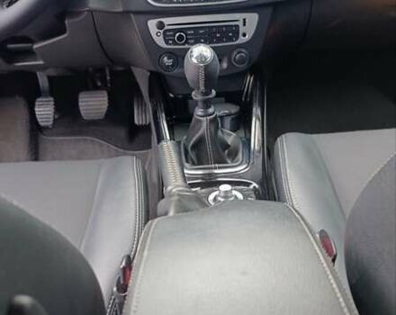 Коричневый Рено Меган, объемом двигателя 1.6 л и пробегом 274 тыс. км за 8700 $, фото 50 на Automoto.ua