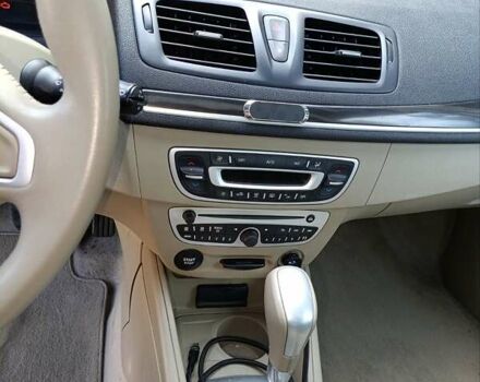 Коричневый Рено Меган, объемом двигателя 2 л и пробегом 288 тыс. км за 8999 $, фото 8 на Automoto.ua