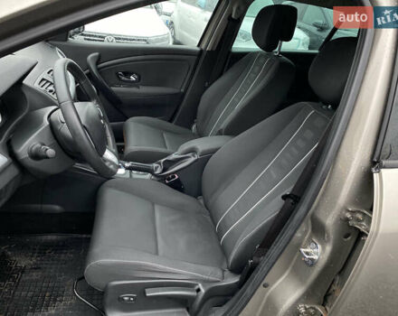 Коричневий Рено Меган, об'ємом двигуна 1.46 л та пробігом 314 тис. км за 8300 $, фото 51 на Automoto.ua