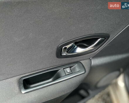 Коричневий Рено Меган, об'ємом двигуна 1.46 л та пробігом 314 тис. км за 8300 $, фото 59 на Automoto.ua