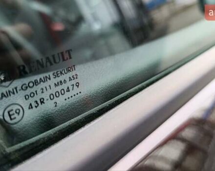 Коричневый Рено Меган, объемом двигателя 1.6 л и пробегом 274 тыс. км за 8700 $, фото 68 на Automoto.ua