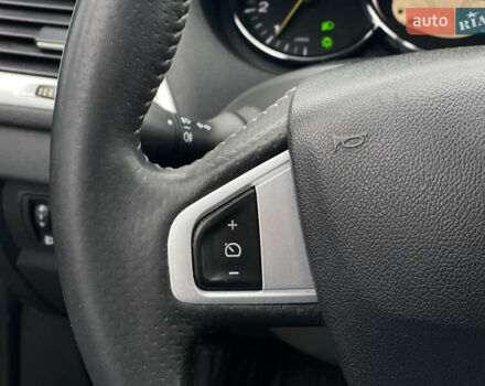 Коричневий Рено Меган, об'ємом двигуна 1.46 л та пробігом 314 тис. км за 8300 $, фото 40 на Automoto.ua