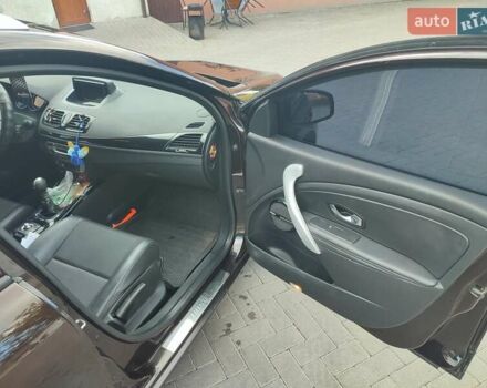 Коричневый Рено Меган, объемом двигателя 1.5 л и пробегом 380 тыс. км за 7800 $, фото 3 на Automoto.ua