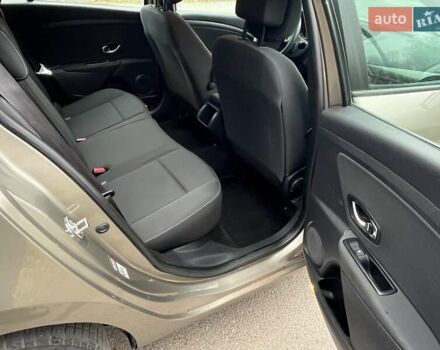 Коричневый Рено Меган, объемом двигателя 1.46 л и пробегом 262 тыс. км за 7850 $, фото 14 на Automoto.ua