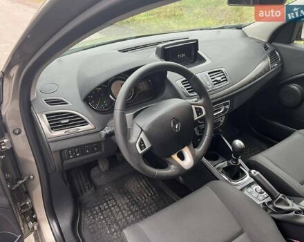 Коричневый Рено Меган, объемом двигателя 1.46 л и пробегом 262 тыс. км за 7850 $, фото 9 на Automoto.ua