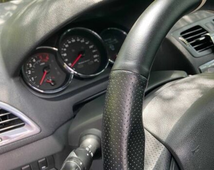 Рено Меган 2012 в Черновцах на Automoto.ua Коричневый Рено Меган, объемом двигателя 1.5 л и пробегом 331 тыс. км за 8800 $, фото 4 на Automoto.ua