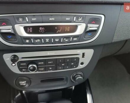 Коричневый Рено Меган, объемом двигателя 1.6 л и пробегом 274 тыс. км за 8700 $, фото 53 на Automoto.ua