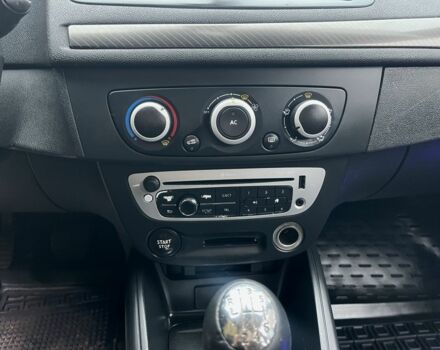 Коричневый Рено Меган, объемом двигателя 1.5 л и пробегом 380 тыс. км за 6700 $, фото 16 на Automoto.ua