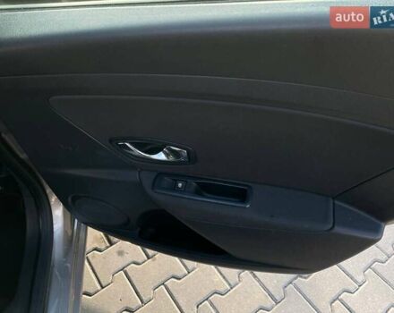 Рено Меган 2012 в Луцке на Automoto.ua Коричневый Рено Меган, объемом двигателя 1.46 л и пробегом 260 тыс. км за 7200 $, фото 18 на Automoto.ua