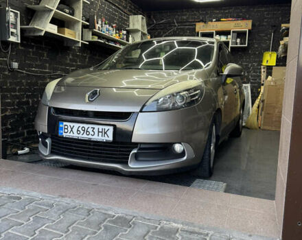 Коричневый Рено Меган, объемом двигателя 1.46 л и пробегом 248 тыс. км за 7650 $, фото 10 на Automoto.ua