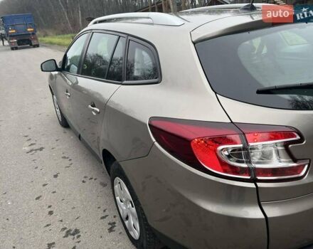 Коричневый Рено Меган, объемом двигателя 1.46 л и пробегом 262 тыс. км за 7850 $, фото 3 на Automoto.ua