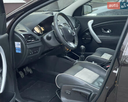 Коричневый Рено Меган, объемом двигателя 1.5 л и пробегом 197 тыс. км за 9200 $, фото 36 на Automoto.ua