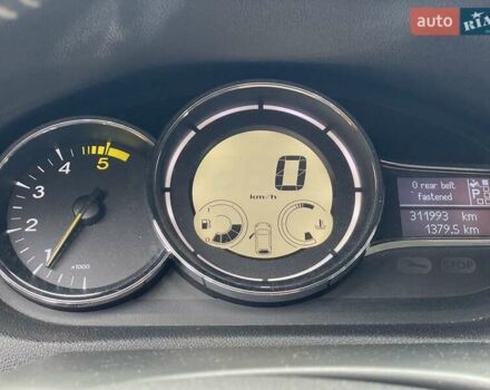Коричневый Рено Меган, объемом двигателя 1.5 л и пробегом 311 тыс. км за 8200 $, фото 3 на Automoto.ua