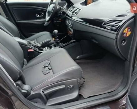 Коричневый Рено Меган, объемом двигателя 1.6 л и пробегом 274 тыс. км за 8700 $, фото 66 на Automoto.ua