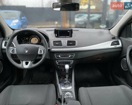 Коричневий Рено Меган, об'ємом двигуна 1.46 л та пробігом 314 тис. км за 8300 $, фото 49 на Automoto.ua