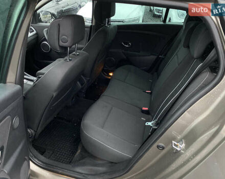 Коричневий Рено Меган, об'ємом двигуна 1.46 л та пробігом 314 тис. км за 8300 $, фото 56 на Automoto.ua